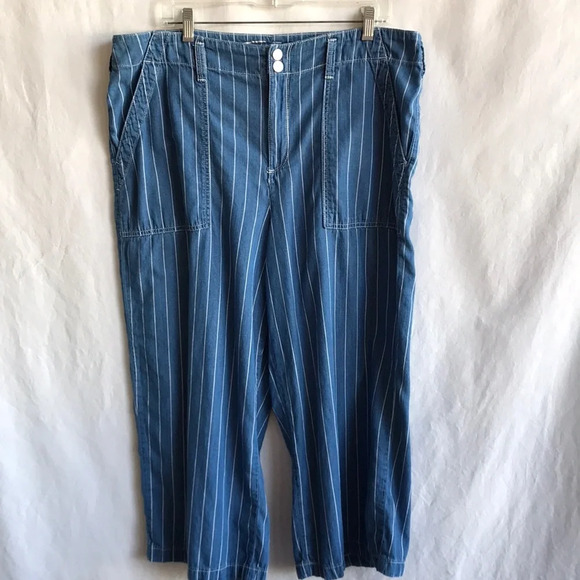 Seven7 wide leg crop pants vertical blue and white stripe, size 16 - Picture 1 of 12